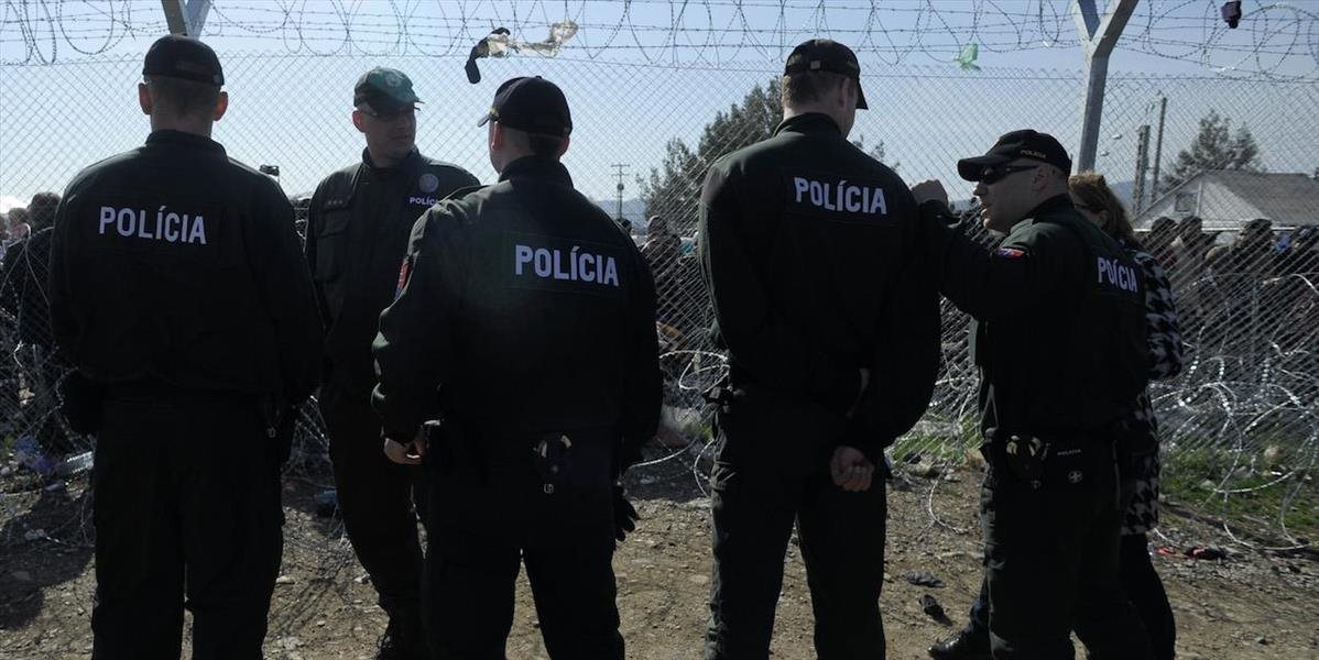 Maďarskú hranicu so Srbskom bude strážiť ďalších 25 slovenských policajtov