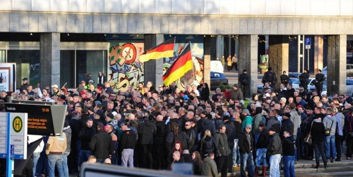 VIDEO V meste Chemnitz panuje napätie po krvavej hádke v uliciach