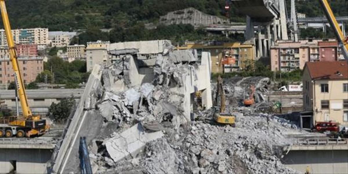 Diaľničná spoločnosť by zvyšky Morandiho mosta zbúrala v priebehu 30 dní
