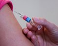 Očkovanie proti HPV ktorý môže spôsobiť rakovinu už hradí poisťovňa