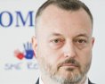 Reportáž Milan Krajniak odovzdal podpisy pre svoju prezidentskú kandidatúru