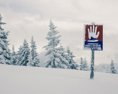 Sneženie a lavíny zastavili dopravu medzi Talianskom a Rakúskom