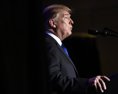 Donald Trumpvyhlasuje stav núdze chce stavať hraničný múr