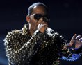 Speváka R. Kellyho obžalovali v súvislosti so sexuálnym zneužívaním