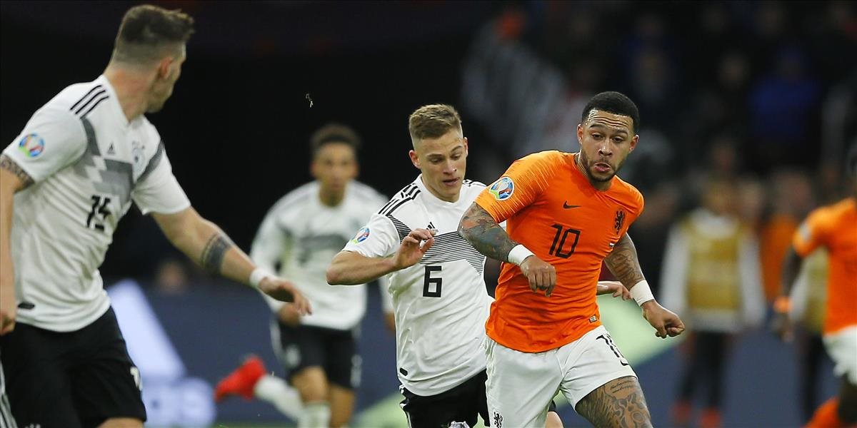 S kritikou vraj dokáže žiť, vyhlásil tréner Nemecka po zápase s Holandskom