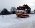 Cestárov na Orave aj Liptove potrápila snehová nádielka