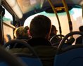 Havária autobusu v Česku 7 zranených a zatvorené cesty
