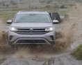 Úrad pre bezpečnosť cestnej premávky začal dve vyšetrovania vozidiel Volkswagen a Audi