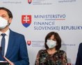 Heger ubezpečuje občanov že sa budú povoľovať len schválené vakcíny