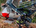 Troch podozrivých zo spôsobenia pádu lanovky v Taliansku prepustili. Obvinili servisného technika