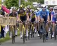 Organizátori Tour de France stiahli žalobu voči fanúšičke ktorá v úvodnej etape spôsobila hromadný pád cyklistov