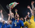 EURO 2020 Taliani po zisku titulu oslavujú Southgate si sype popol na hlavu