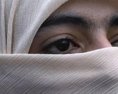 Afganské ženy neveria sľubom Talibanu!
