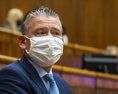 Odvolávanie Romana Mikulca presunuli na utorok. Poslanci neboli uznášaniaschopní