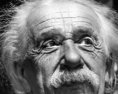 Einsteinove poznámky o teórii relativity vydražili za rekordnú sumu