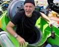 Pred 10 rokmi režisér James Cameron dosadol v ponorke na dno Mariánskej priekopy