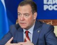Koho označil bývalý ruský prezident Medvedev za zradcov?