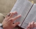 Tajomstvá Biblie Už ste sa niekedy pýtali prečo sa niekto v priebehu sekundy zmenil na nepoznanie? Biblia pozná odpoveď!
