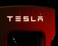 Tesla znižuje ceny najdrahších modelov