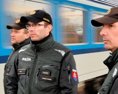 Policajti zadržali prevádzačov priamo vo vlaku smerom na Humenné