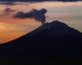 Sopka Popocatépetl sa nebezpečne prebúdza v jej okolí uzavreli školy
