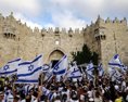 Stovky židov protestovali proti kresťanským bohoslužbám pri Múre nárekov