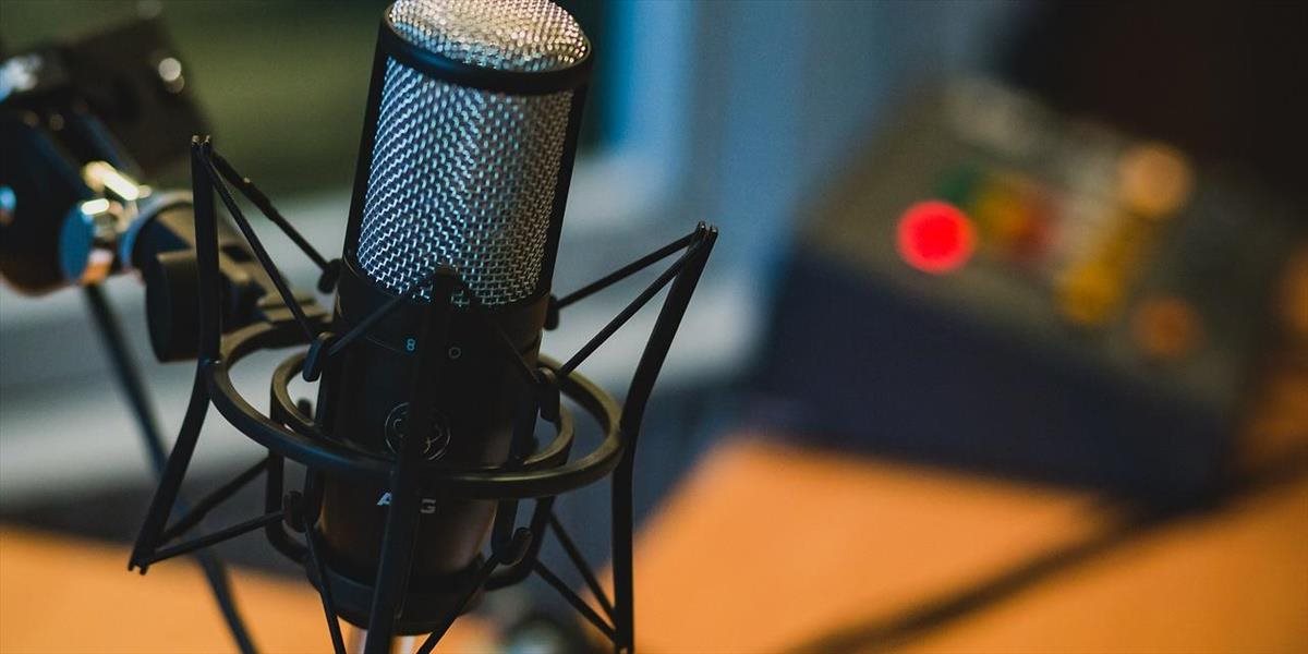 TOP 10 slovenských podcastov, ktoré sa oplatí počúvať, či už ste doma, v práci alebo na cestách