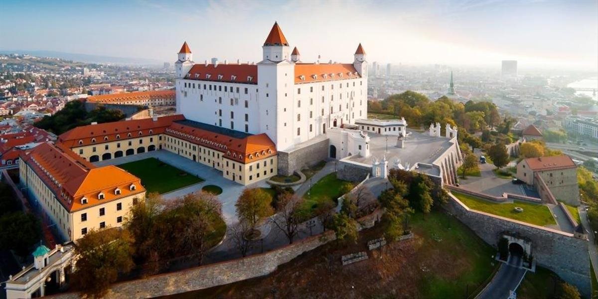 Na Bratislavskom hrade sa budúci týždeň stretnú prezidenti krajín B9