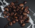 Klimatický jav El Niňo ovplyvnil aj cenu kávy Robusta jej cena vzrástla najvyššie za posledných 15 rokov
