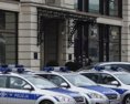 Polícia v Poľsku zaistila 14 osôb cez internetové obchody podviedli 5000 ľudí