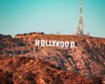 Ikonický Hollywood sign oslavuje 100 rokov