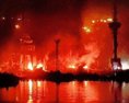 Lodenica na Kryme po ukrajinskom útoku horí hlásia zranených