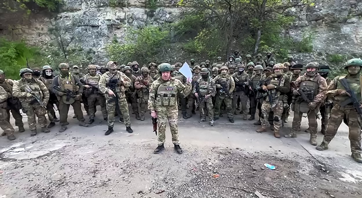 archívny záber žoldnierov vagnerovej skupiny aj s ich bývalým veliteľom Jevgenijom Prigožinom