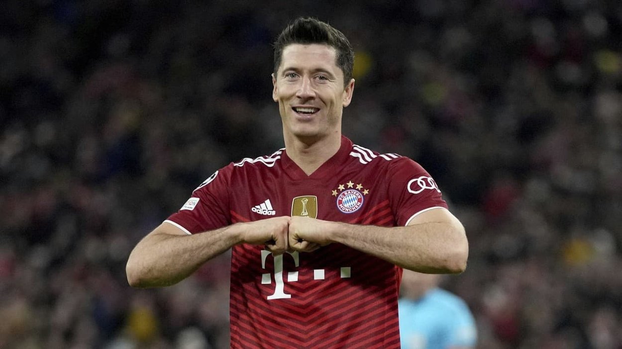 Poľský útočník Robert Lewandowski, ktorý vlani odišiel z Bayernu Mníchov do FC Barcelony.