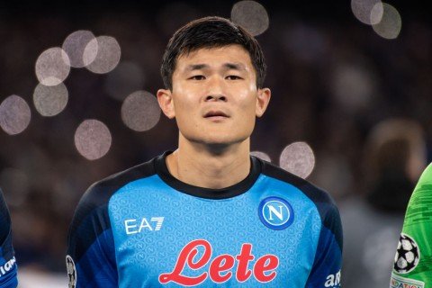 Kórejský futbalista Kim Min-jae, o ktorého mal záujem aj Manchester United.