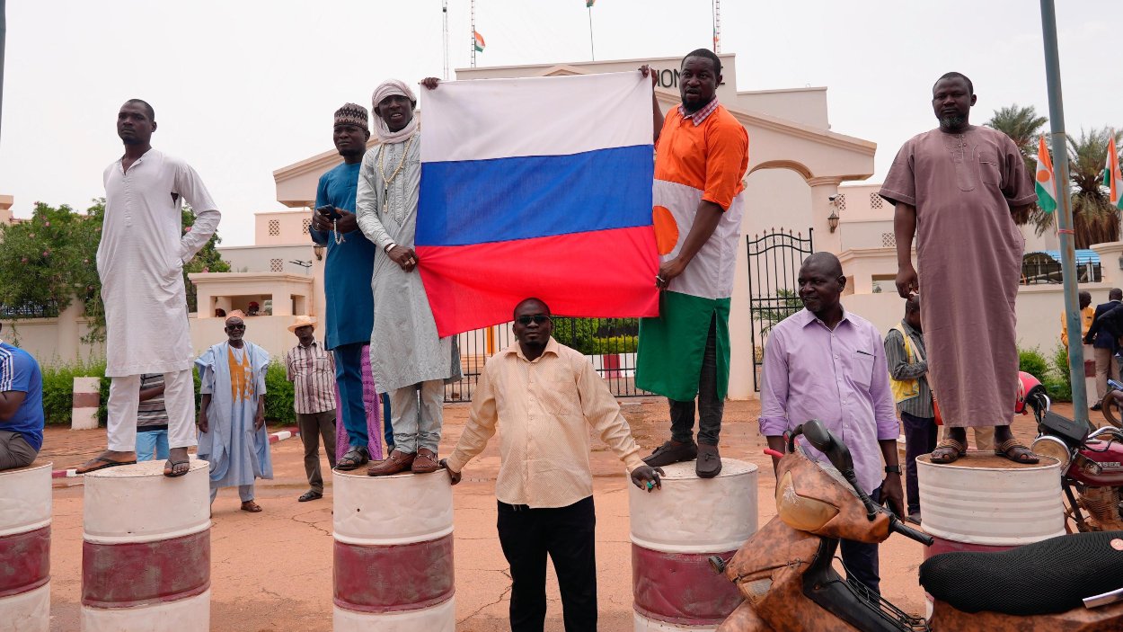 V Nigeri v súčasnosti prebiehajú proruské demonštrácie.