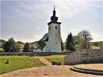 Pri Kremnických Baniach nájdete geografický stred Európy.