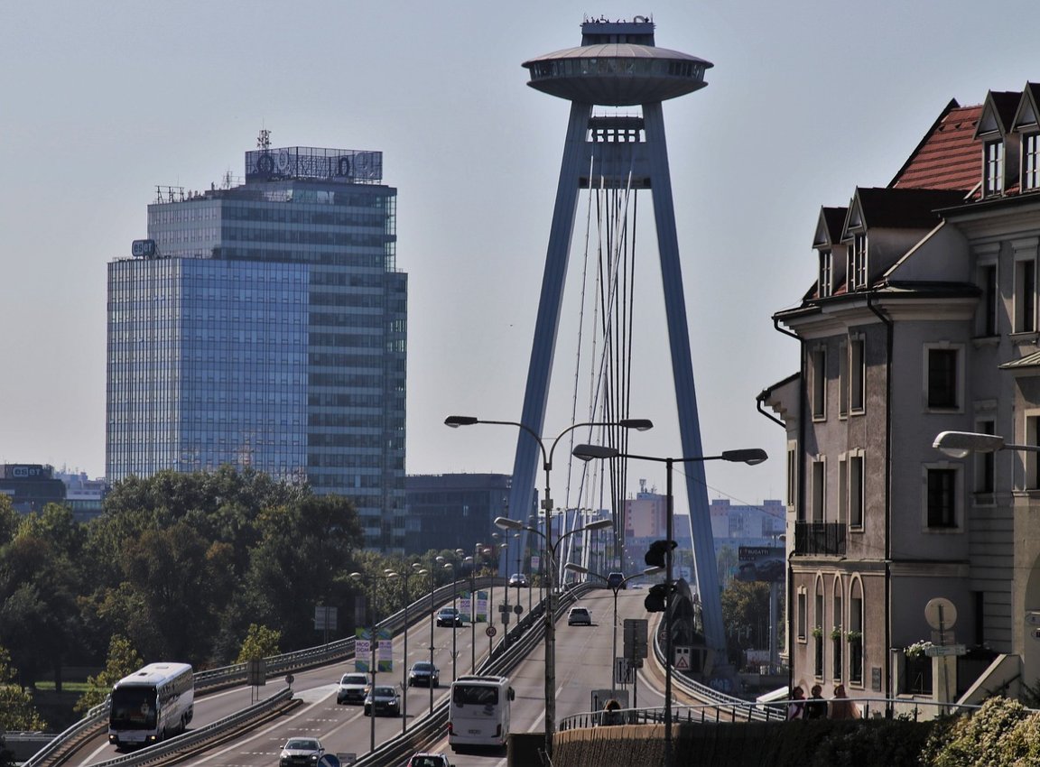 UFO, cesty Bratislava