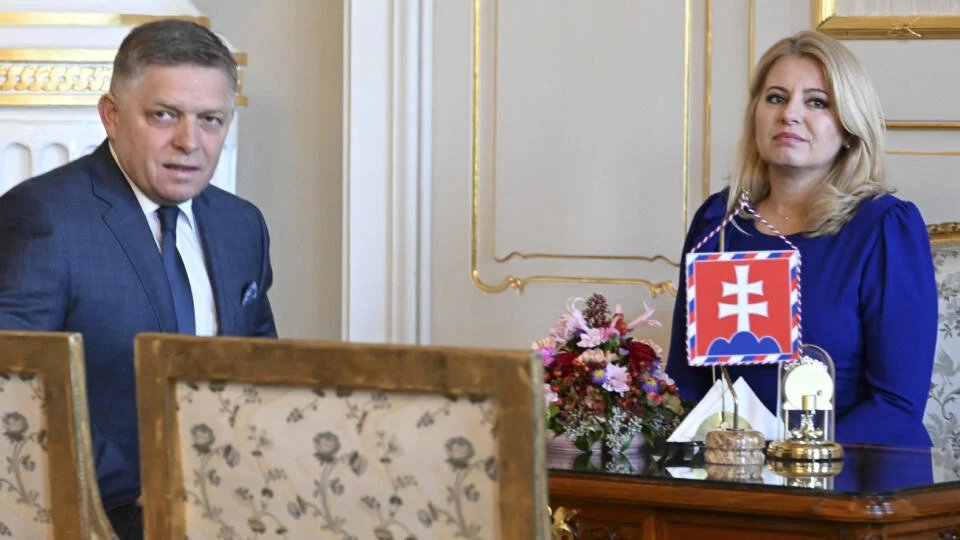 Robert Fico dostal 2. októbra ako predseda strany, ktorá získala v parlamentných voľbách najviac hlasov, poverenie na zostavenie vlády. Prezidentka Čaputová mu na to dala 2 týždne, ktoré už plynú.