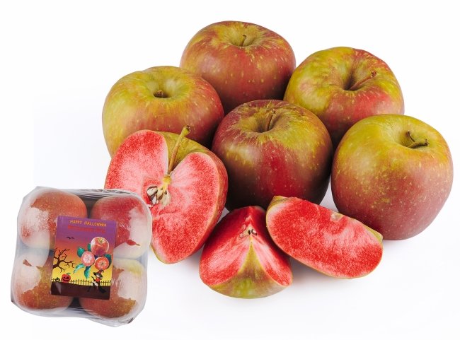 Jablká odrody Red Moon - tohtoročná konkurencia Halloweenskym tekviciam.