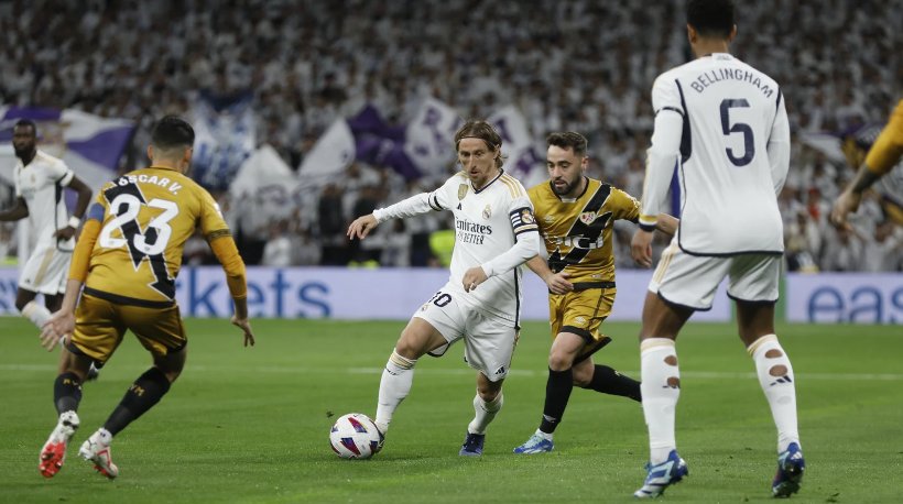 Real Madrid s Rayo Vallecano len remizoval 0:0, a teraz je lídrom tabuľky španielskej La Ligy Girona.