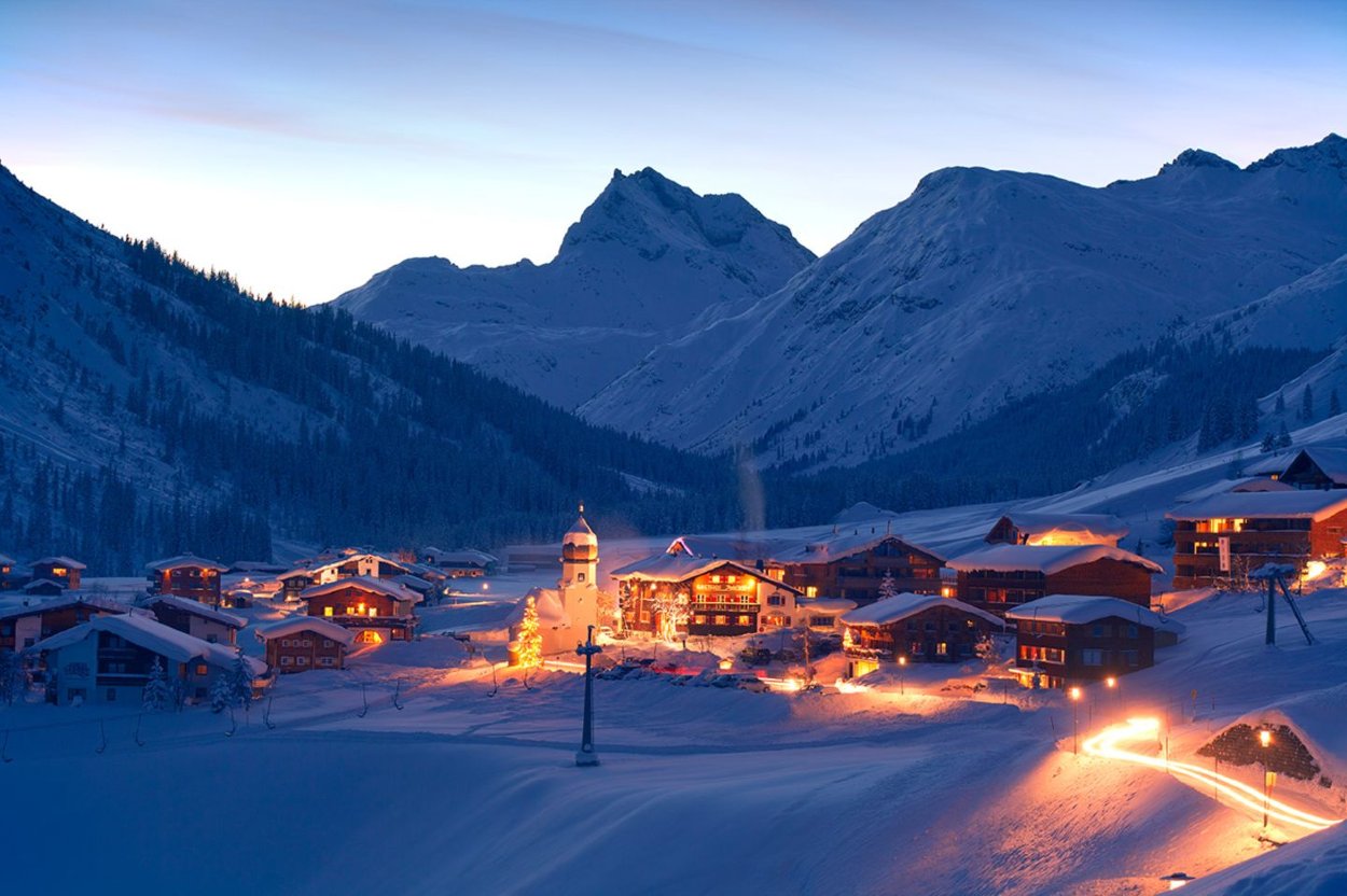 Región Arlberg ponúka v januári rozprávkovú lyžovačku.