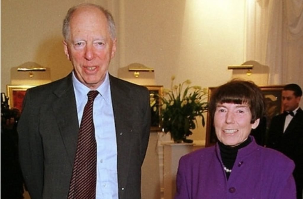 Jacob Rothschild so svojou manželkou Serenou Rothschildovou, ktorá zomrela v roku 2019.