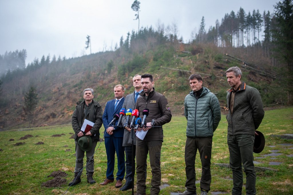 Minister Takáč o kalamite na Horehroní: Musíme prijať okamžité opatrenia