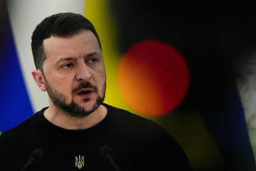 Ukrajinský prezident Volodymyr Zelenskyj pricestoval vo štvrtok do Litvy, aby tam rokoval s lídrami strednej a východnej Európy o podpore Kyjeva v boji proti ruskej invázii.