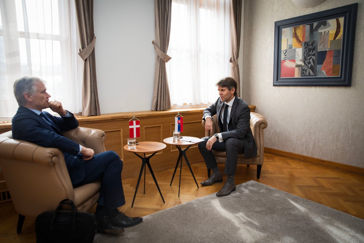 Štátny tajomník M. Eštok rokoval s dánskym štátnym tajomníkom pre európske záležitosti a Arktídu.