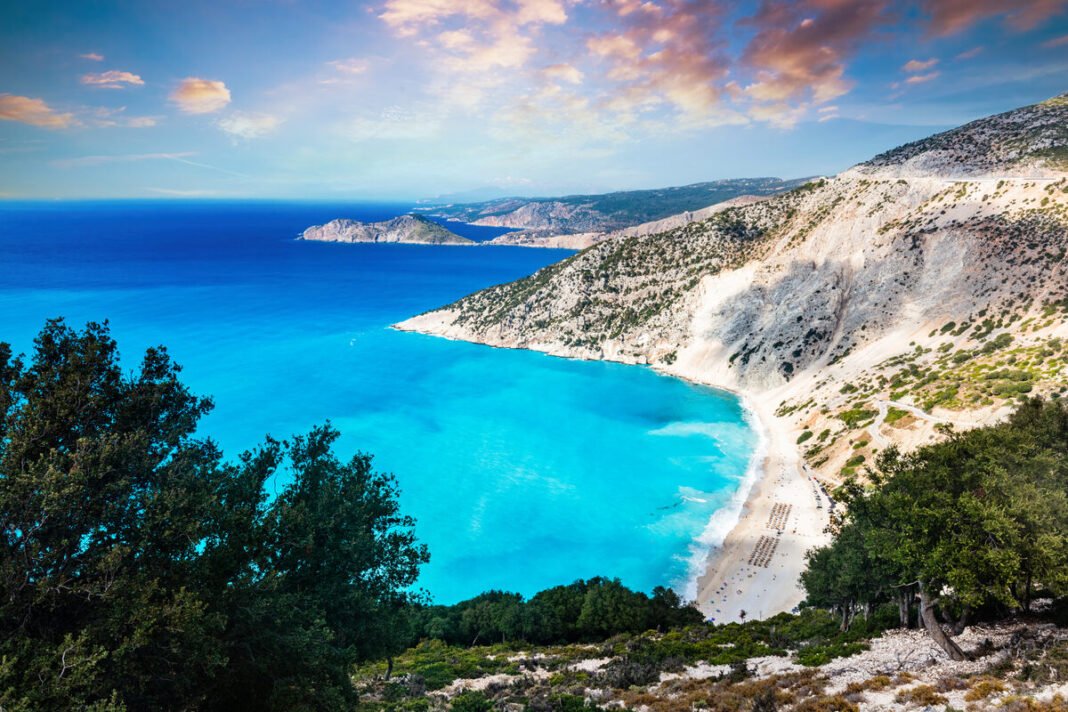 Pláž Myrtos, Kefalónia, Grécko