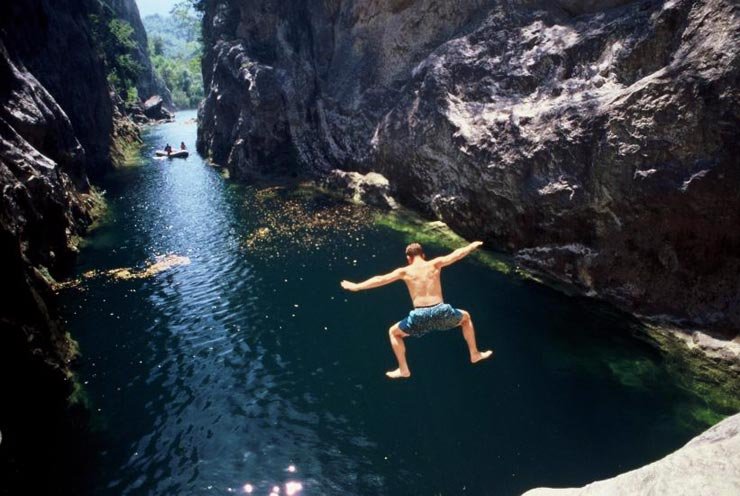 Rieka Cetina ponúka mnoho dobrodružstiev.