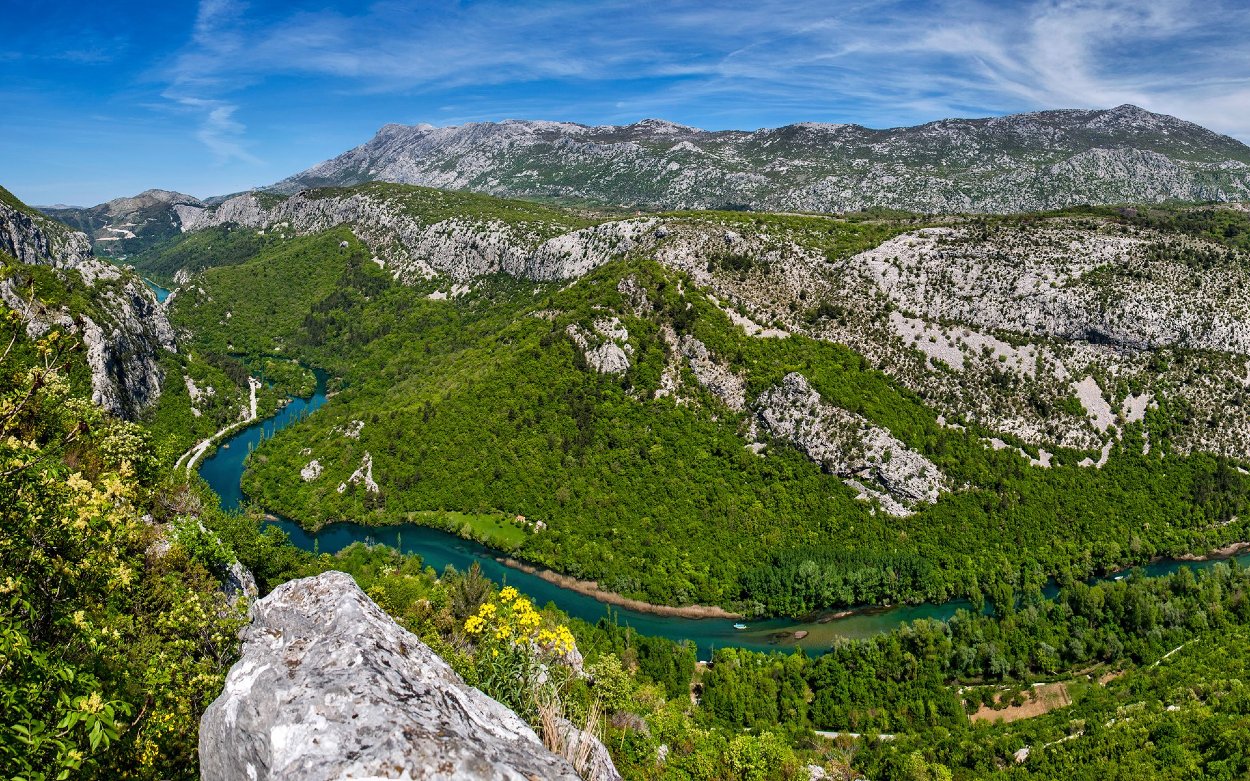 Majestátna rieka má dĺžku viac než 100 kilometrov.