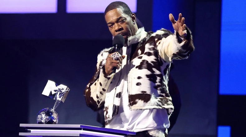 Busta Rhymes preberá cenu Global Icon na udeľovaní MTV Europe Music Awards 2024 v Manchester Co-op Live v Manchestri, Veľká Británia, 10. novembra 2024.